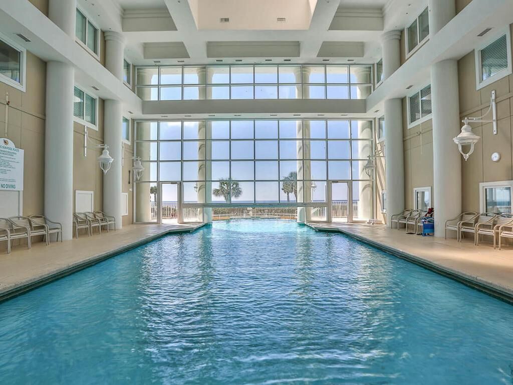 Lägenhet - flera sängar (Majestic Sun 1001A) | Pool | Inomhuspool och utomhuspool