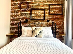 2 quartos, escrivaninha, ferros/tábuas de passar roupa, Wi-Fi