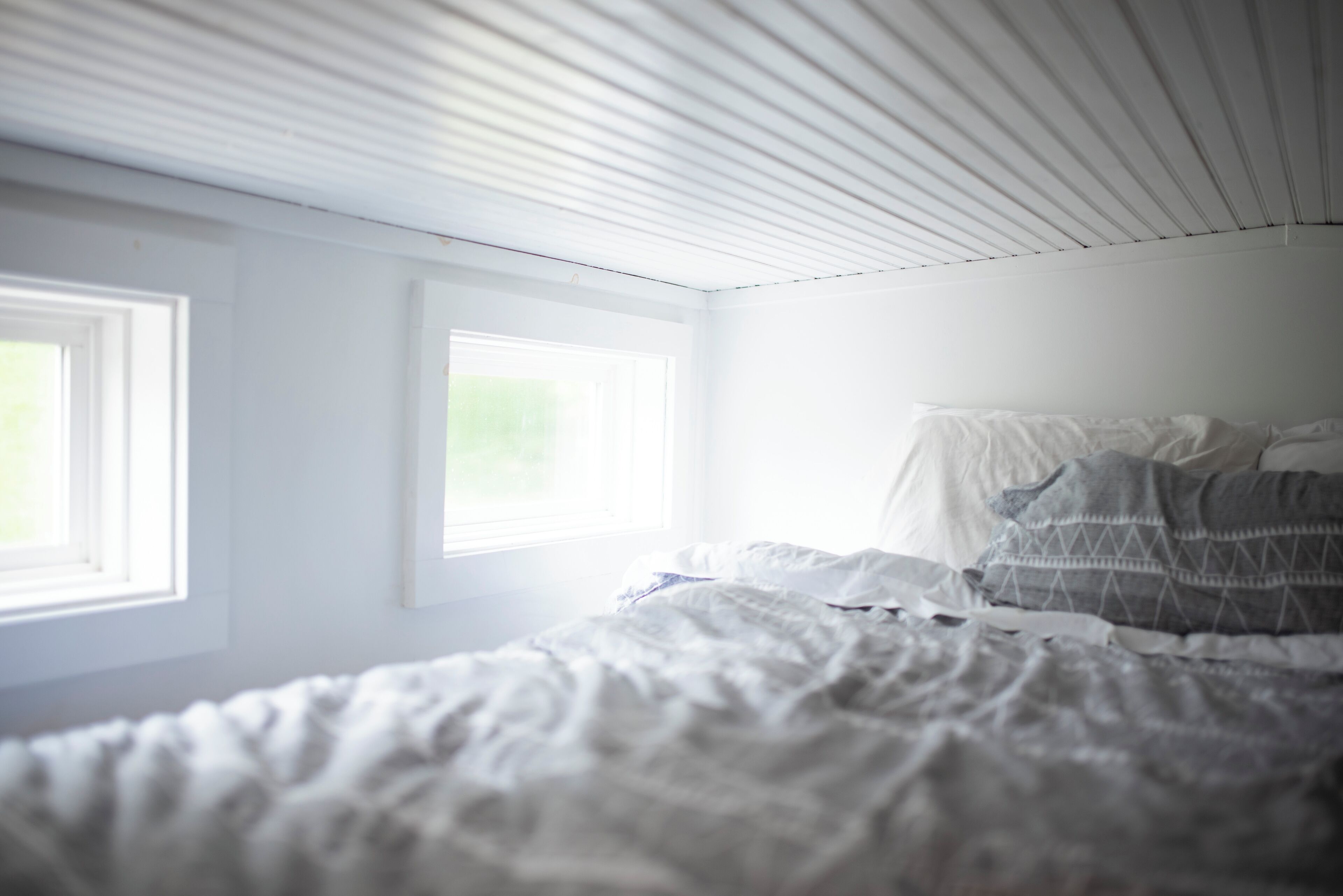 1 室のベッドルーム、デスク、WiFi (無料)、ベッドシーツ