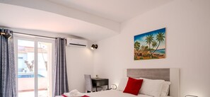 3 dormitorios, tabla de planchar con plancha, wifi gratis y ropa de cama