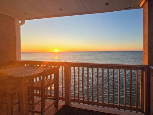 Oceanfront Views at "Loggerhead Landing"