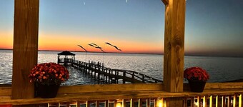 Oceanfront SunSational Setting2 In heart of Duck