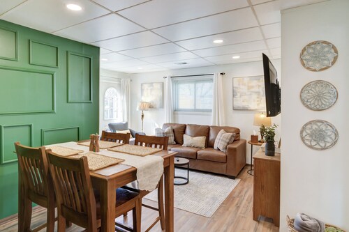 Main Street Retreat-Downstairs-Pet Friendly! Fire Pit! STR#-263