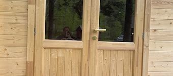 The Cardinal Barn! Beautiful peaceful tiny home in the heart of the Adirondacks!