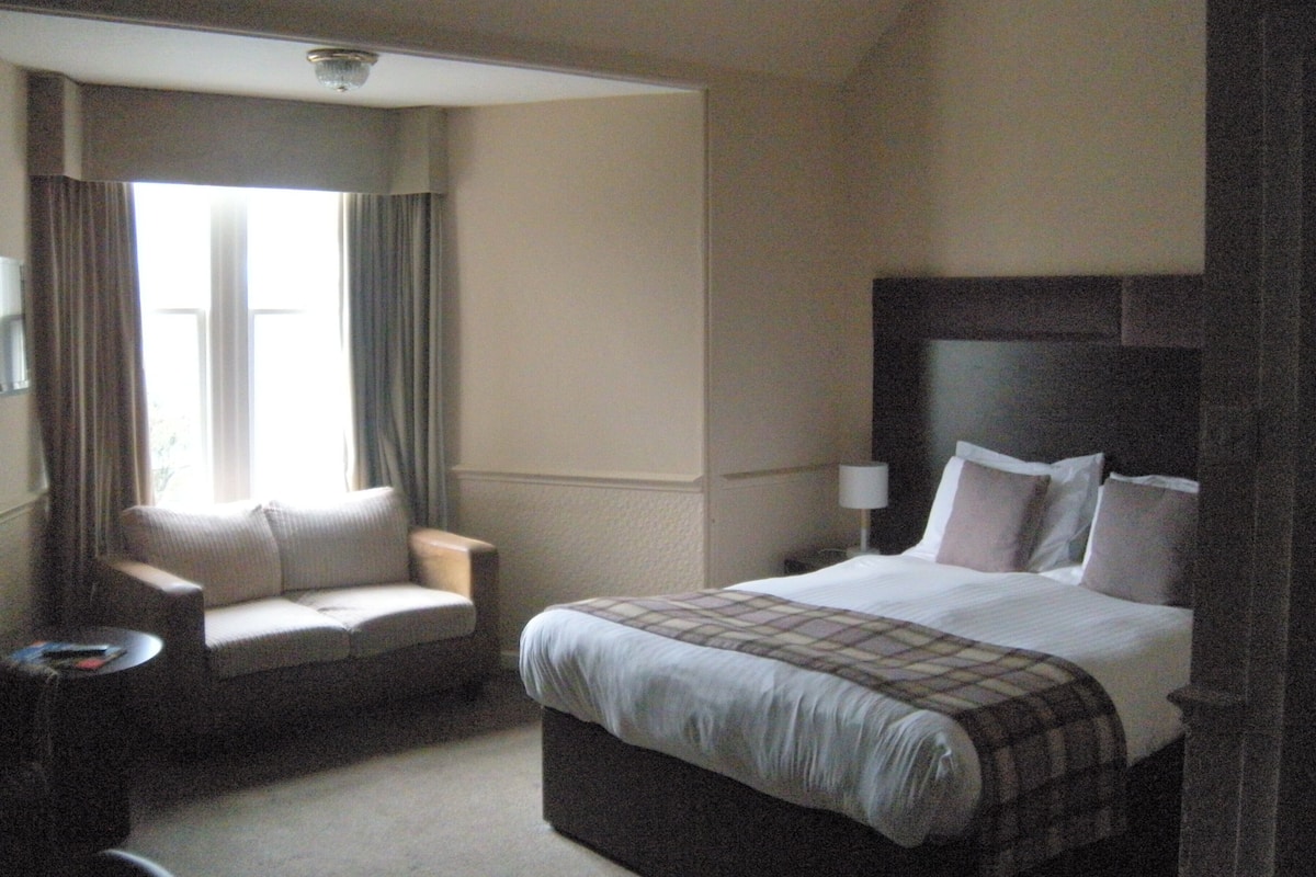 Superior tweepersoonskamer | Hypoallergeen beddengoed, individueel gedecoreerd