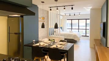 Bügeleisen/Bügelbrett, Internetzugang, Bettwäsche