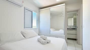2 habitaciones, tabla de planchar con plancha, internet y ropa de cama