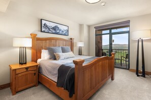 4 bedrooms, WiFi, bed sheets
