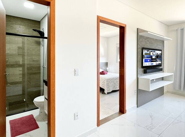 1 soveværelse, strygejern/strygebræt, internetforbindelse