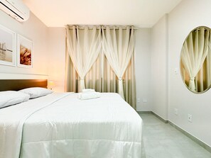4 bedrooms, iron/ironing board, Internet, bed sheets