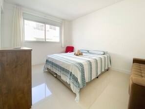 3 Schlafzimmer, Bügeleisen/Bügelbrett, Internetzugang, Bettwäsche