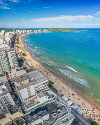 Cobertura Com Piscina em Guarapari - GUA001