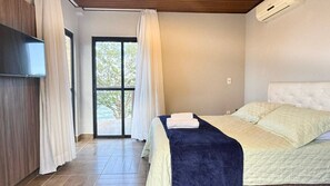 7 bedrooms, iron/ironing board, Internet, bed sheets