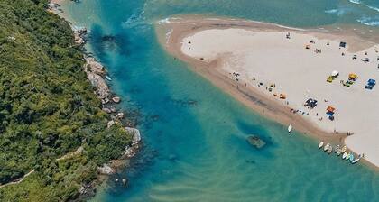 Casa de Frente pro Mar com Piscina - PLH004