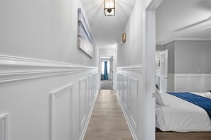 4 quartos, ferros/tábuas de passar roupa, Wi-Fi, roupa de cama