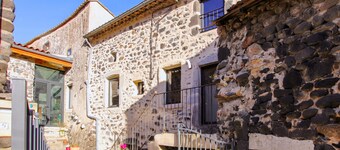 Beautiful home in Rochessauve with WiFi