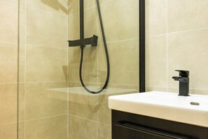 Dusche, Haartrockner