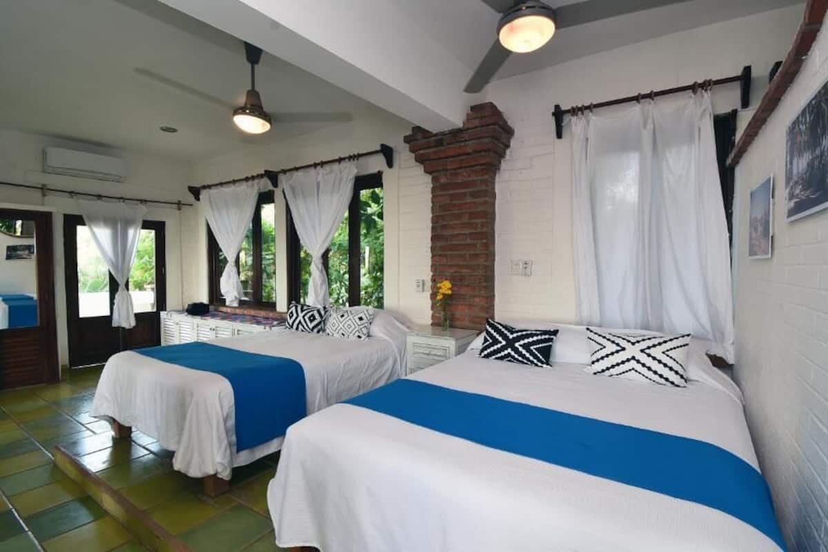 Superior Studio, Sea View
