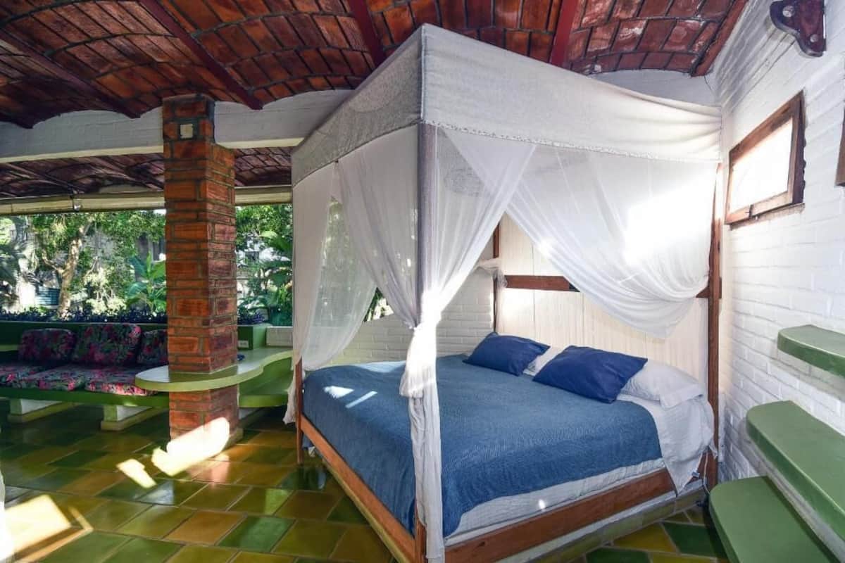 Estudio Confort, vista al jardín