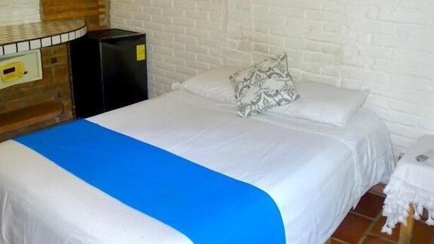 Classic Studio, Garden View - Hotel Casa de Playa Sayulita (Sayulita)