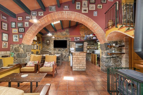 Country House 'Cal Nan' with Mountain View, Shared Pool and Wi-Fi