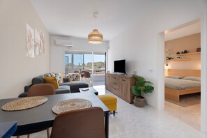 TV - Vacation 'Noa' with Shared Pool, Wi-Fi and Air Conditioning (Costa del Silencio)