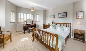 5 Schlafzimmer, Bügeleisen/Bügelbrett, WLAN, Bettwäsche