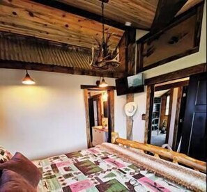 3 bedrooms, internet, bed sheets