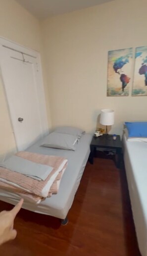 2 bedrooms, WiFi, bed sheets