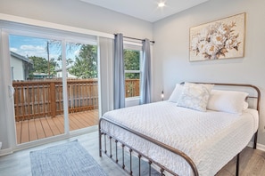 4 bedrooms, laptop workspace, iron/ironing board, bed sheets