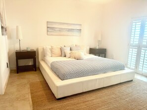 2 bedrooms, iron/ironing board, WiFi, bed sheets - Chic 2-bedroom condo with WiFi, AC in phenomenal Bimini (Bailey town)