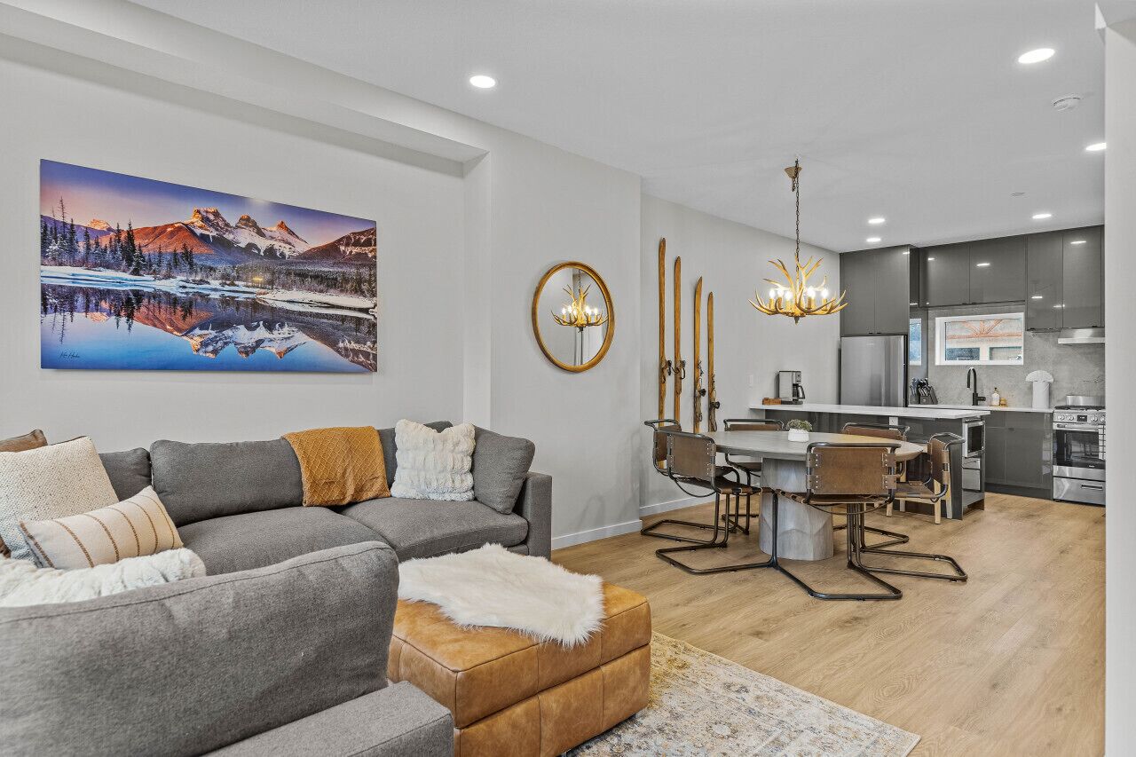 Een smart-tv en een open haard