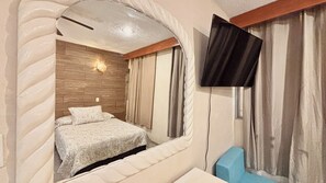 1 室のベッドルーム、セーフティボックス (室内)、アイロン / アイロン台、WiFi