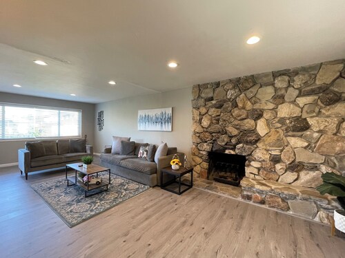 Entire charming 3B2B house, 10 minutes to SFO