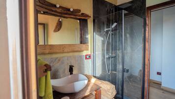 House, Fireplace, Mountain View | Bathroom