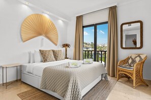 2 bedrooms, in-room safe, iron/ironing board, free WiFi - Las Lomas | Apartment with pool in Marbella (Marbella)