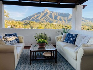 Property grounds - Las Lomas | Apartment with pool in Marbella (Marbella)