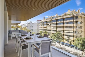 Outdoor dining - ViVi Homes 3, Serena apartment (Fuengirola)