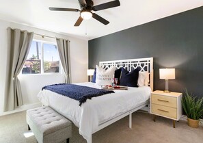 5 habitaciones, escritorio, tabla de planchar con plancha y wifi gratis