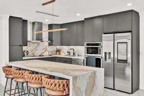 Fridge, microwave, oven, stovetop - Lux Modern Villa w/Pool, Gym, Game Room, and Mini Golf, Near Beach and Casino (Hollywood)