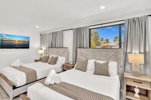 5 bedrooms, desk, iron/ironing board, free WiFi - Lux Modern Villa w/Pool, Gym, Game Room, and Mini Golf, Near Beach and Casino (Hollywood)