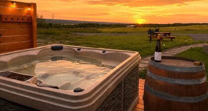 Cozy Cabin • Hot Tub • Wineries • Sunset Views 3