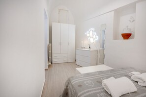 1 bedroom, iron/ironing board, bed sheets