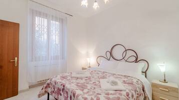 2 Schlafzimmer, Bügeleisen/Bügelbrett, Internetzugang, Bettwäsche