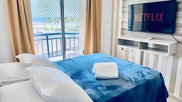 Comfort Apartment | 2 bedrooms, blackout curtains, soundproofing, free WiFi