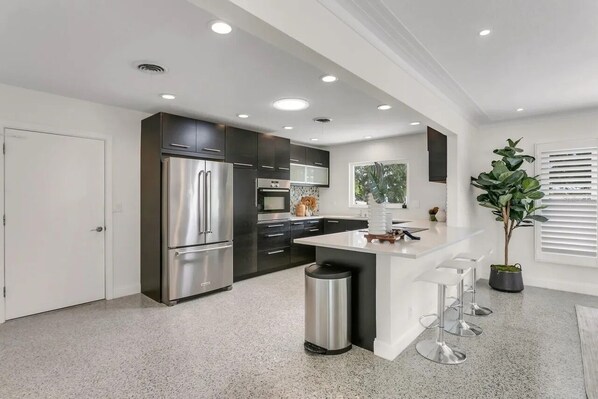 Microwave, oven, stovetop, dishwasher