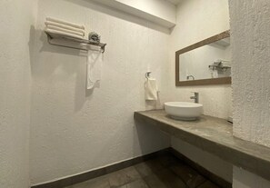 Shower, towels, soap, shampoo
