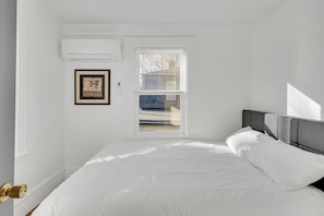 3 habitaciones, escritorio, wifi gratis y ropa de cama 