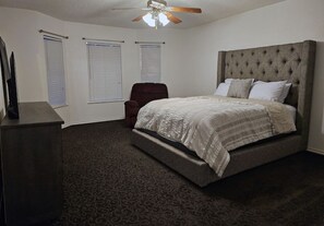 3 dormitorios, escritorio, tabla de planchar con plancha y wifi gratis