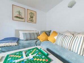 3 bedrooms, Internet